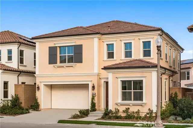 Single-family house For Sale in Irvine, California