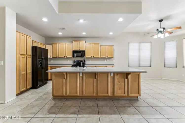 Single-family house For Sale in 19435, North 62nd Avenue, Glendale, Arizona