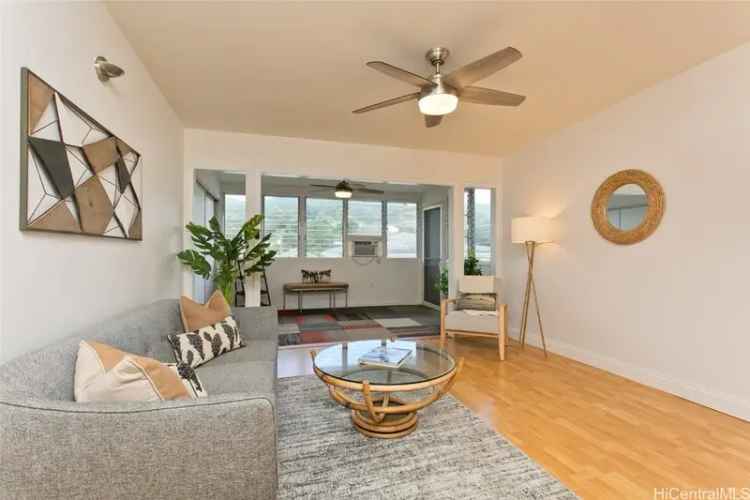 Single-family house For Sale in 1338, Lekeona Street, Kailua, Hawaii