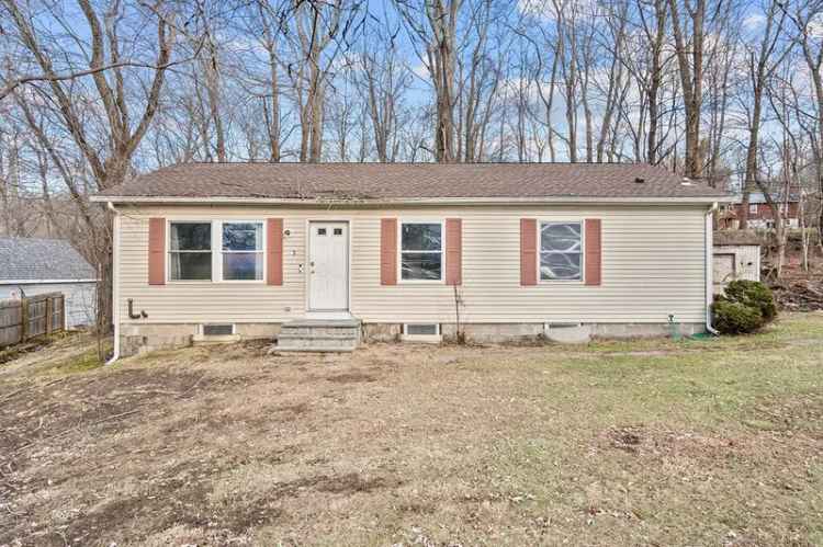 Single-family house For Sale in 3, Nanuet Road, New Fairfield, Connecticut