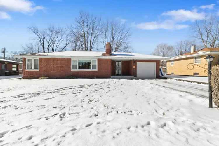 Single-family house For Sale in 5730, Pennsylvania Street, Merrillville, Indiana