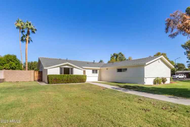 Single-family house For Sale in 332, West Harmont Drive, Phoenix, Arizona