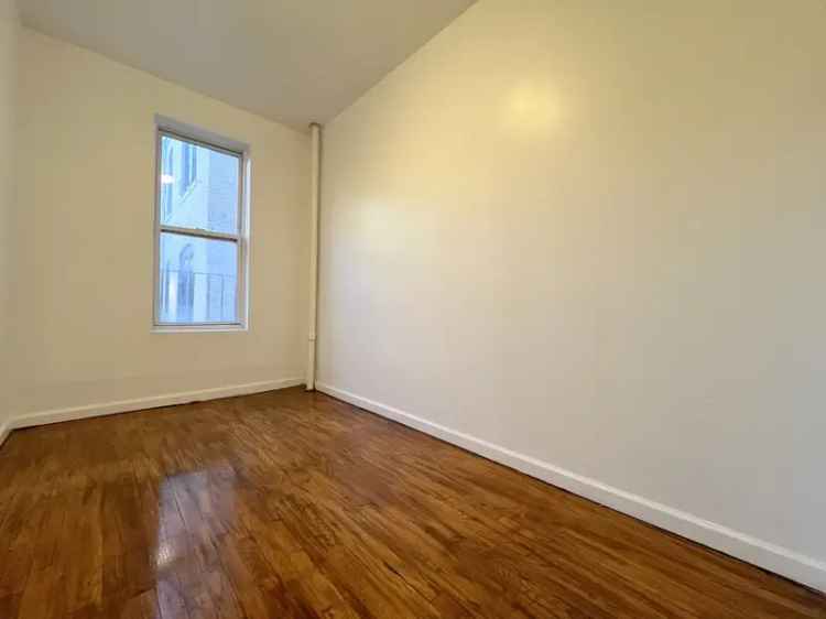 3 Bed 1 Bath Washington Heights Apartment Near Train