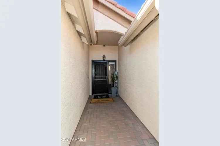 Single-family house For Sale in 1509, East Peach Tree Drive, Chandler, Arizona