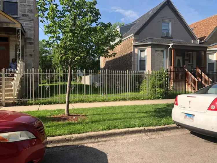 Land For Sale in 3909, West Fillmore Street, Chicago, Illinois