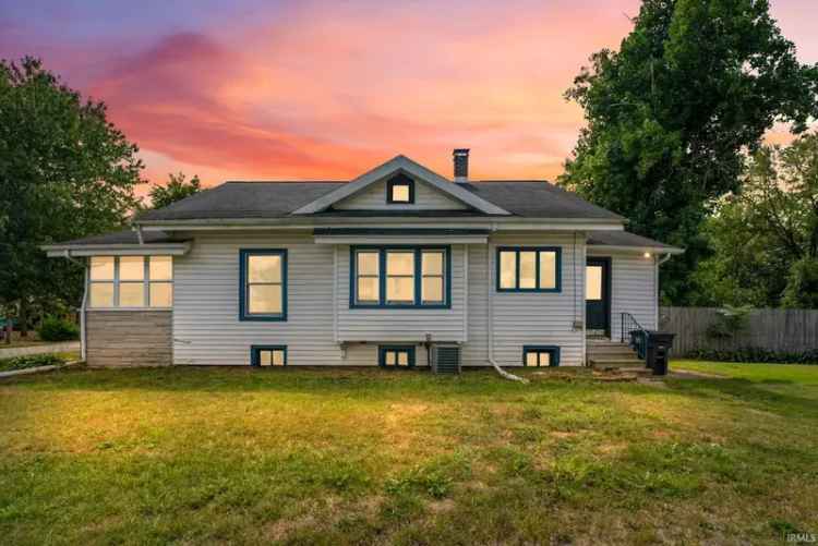 Single-family house For Sale in 2201, Pleasant Plain Avenue, Elkhart, Indiana