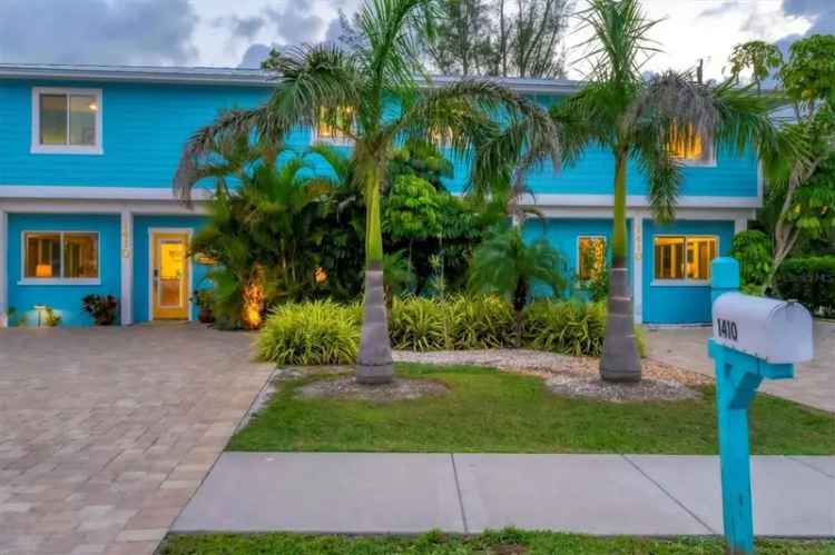 Multi-family house For Sale in Manasota Key, Florida