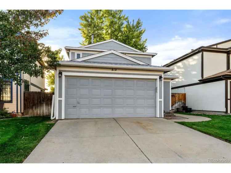 Single-family house For Sale in Westminster, Colorado