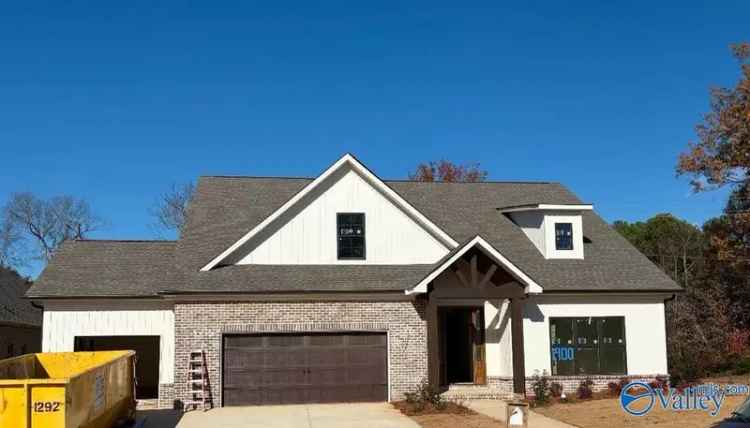 Single-family house For Sale in Huntsville, Alabama