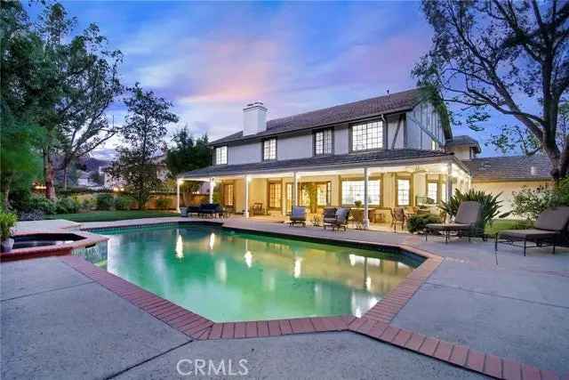 Single-family house For Sale in 29528, Ridgeway Drive, Agoura Hills, California