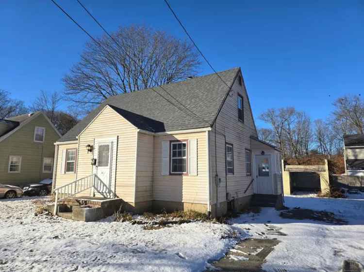 Single-family house For Sale in 53, Hanover Street, Waterbury, Connecticut