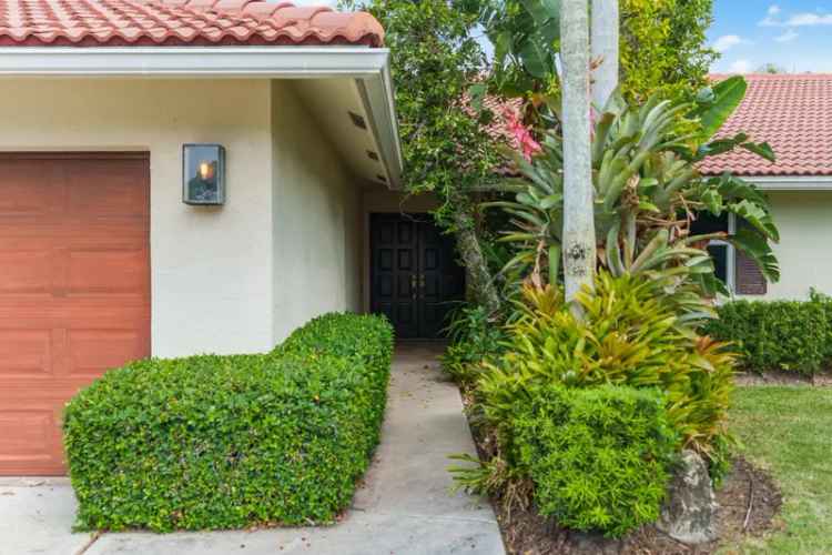 House For Sale in Delray Beach, Florida