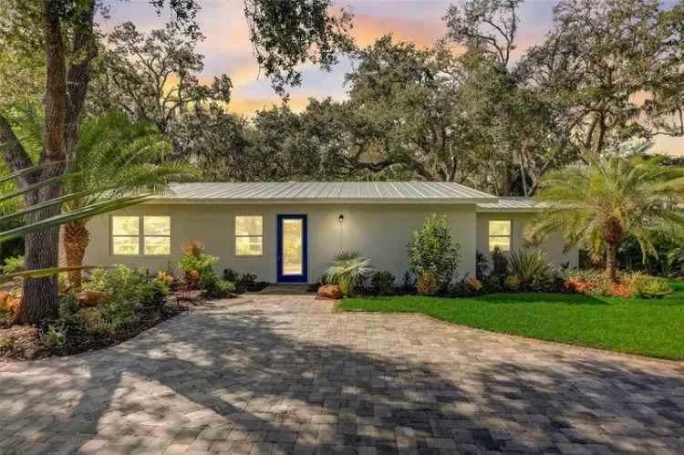 Single-family house For Sale in 730, 40th Street, Sarasota, Florida