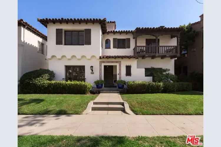 Multi-family house For Sale in 9948, Robbins Drive, Beverly Hills, California