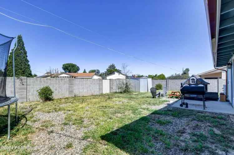 Single-family house For Sale in 3616, North Navajo Drive, Prescott Valley, Arizona