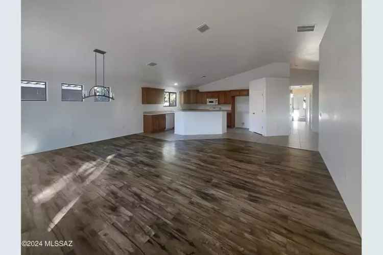 Single-family house For Sale in Tucson, Arizona