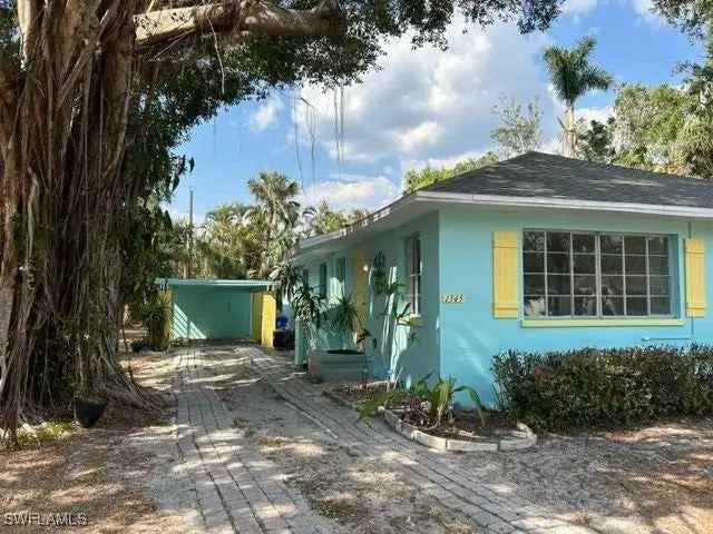 Multi-family house For Sale in Fort Myers, Florida