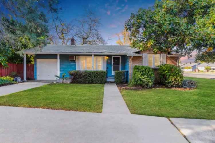 Single-family house For Sale in 46, 36th Way, Sacramento, California