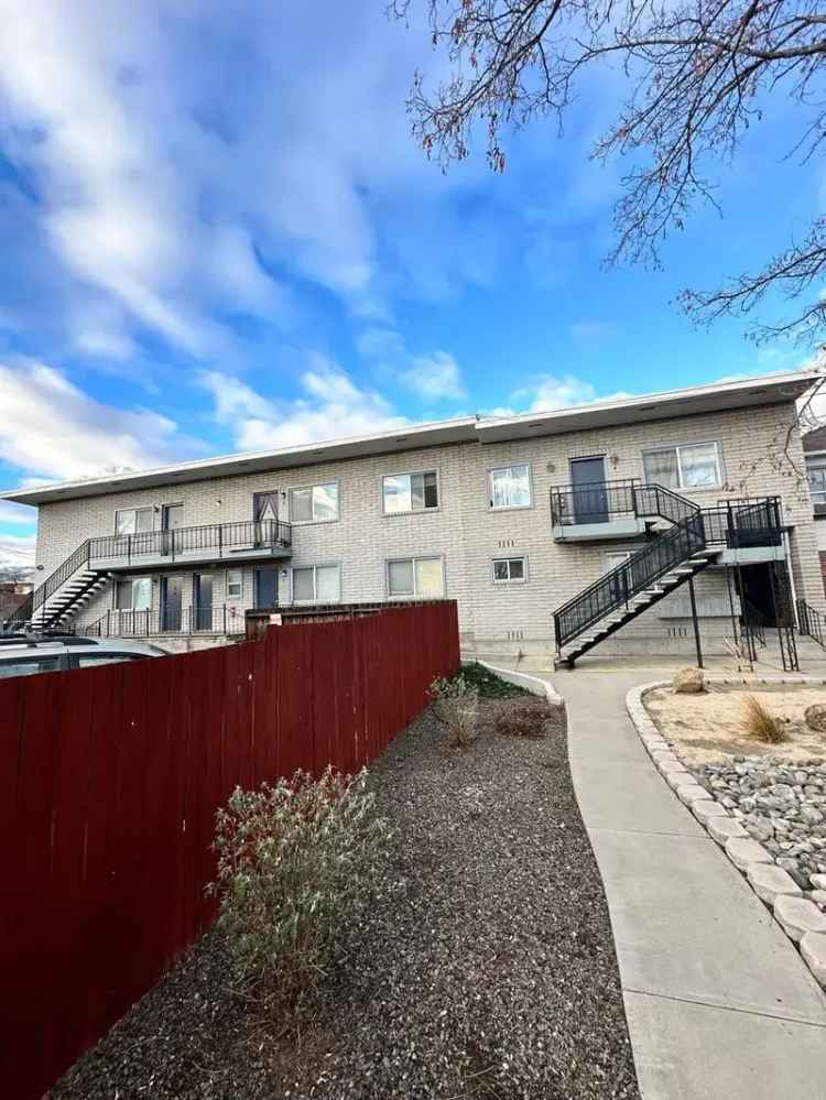 Midtown Reno Studio Apartment for Rent - Pets Accepted