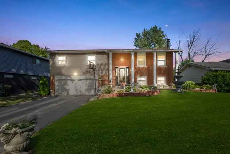 Single-family house For Sale in 19013, Jonathan Lane, Homewood, Illinois