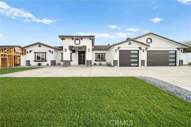 Single-family house For Sale in Nuevo, California