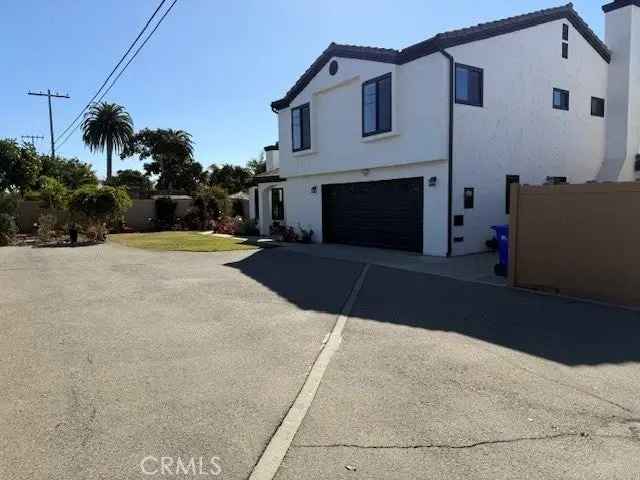 Single-family house For Sale in 933, Horne Place, Oceanside, California