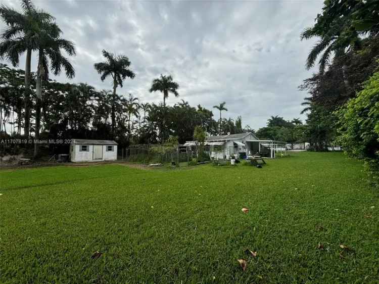 Land For Sale in 477, Northeast 154th Street, Hialeah, Florida