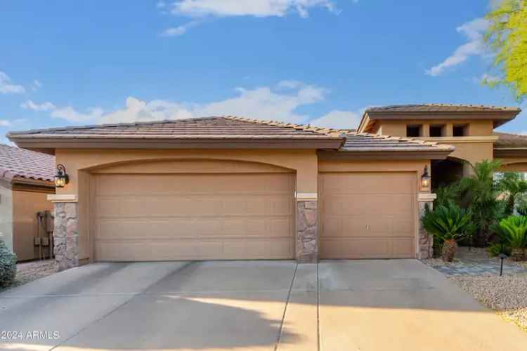 Single-family house For Sale in 4410, East Lariat Lane, Phoenix, Arizona