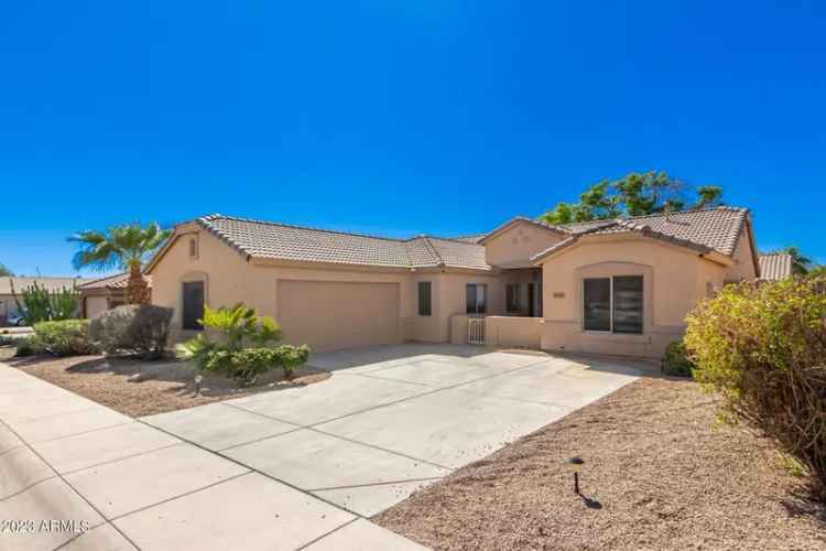 Single-family house For Sale in 16008, North 174th Avenue, Surprise, Arizona