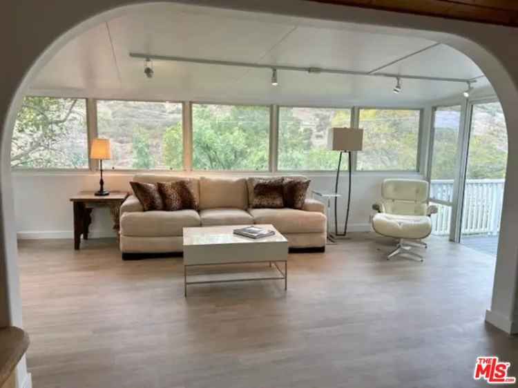 House For Sale in 2900, Searidge Street, Unincorporated Santa Monica Mountains, California