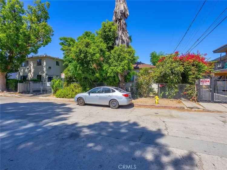 Multi-family house For Sale in Los Angeles, California