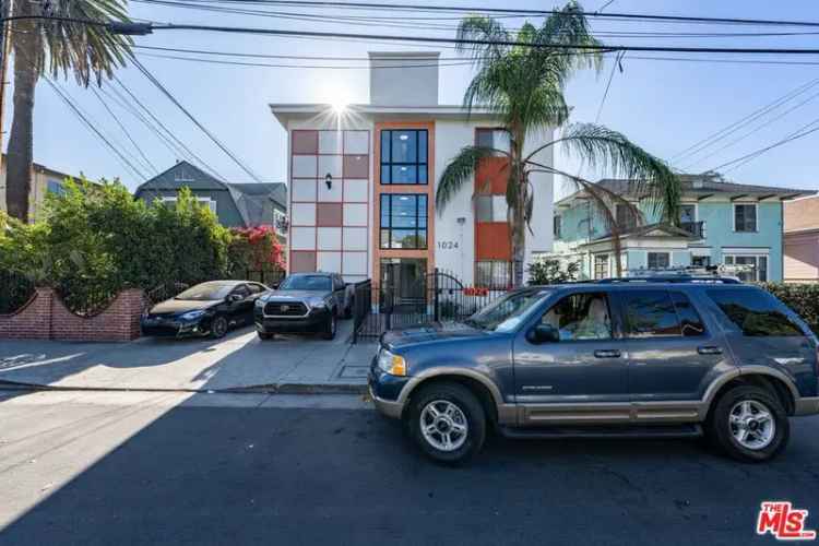 Multi-family house For Sale in 1024, West 24th Street, Los Angeles, California