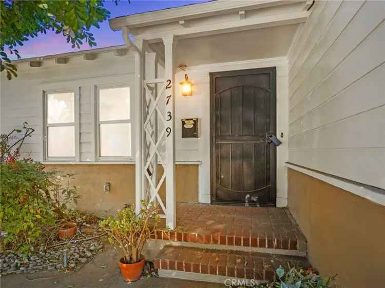 Single-family house For Sale in 2739, Millicent Way, Pasadena, California