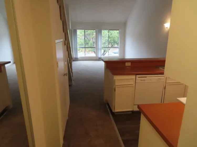 San Diego 1 Bedroom Condo Townhouse Near North Park and SDSU