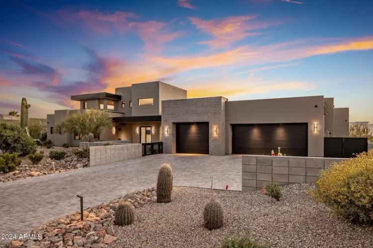 Single-family house For Sale in 23216, North 95th Street, Scottsdale, Arizona