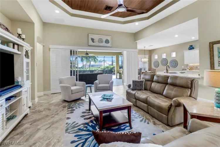 Single-family house For Sale in 26463, Doverstone Street, Bonita Springs, Florida