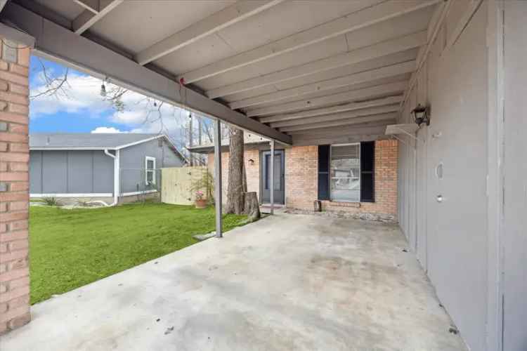 2 Bedroom Duplex Near North Loop Austin