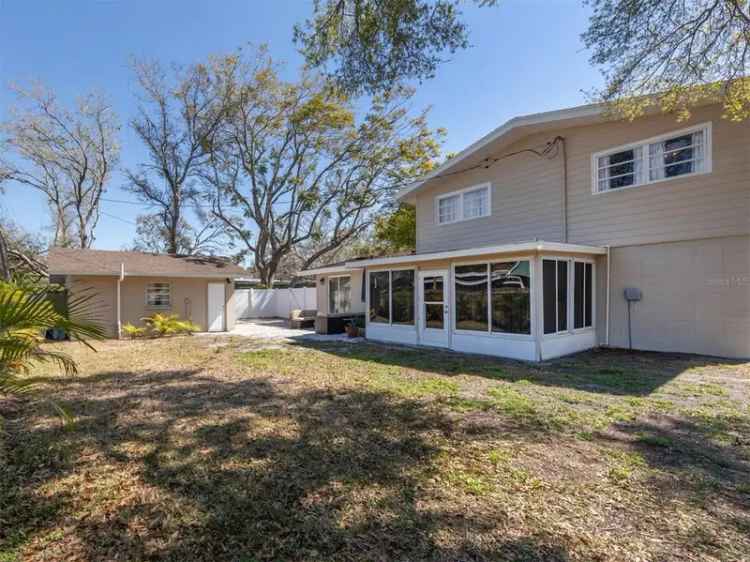 Single-family house For Sale in 3003, Bay Street, Sarasota, Florida