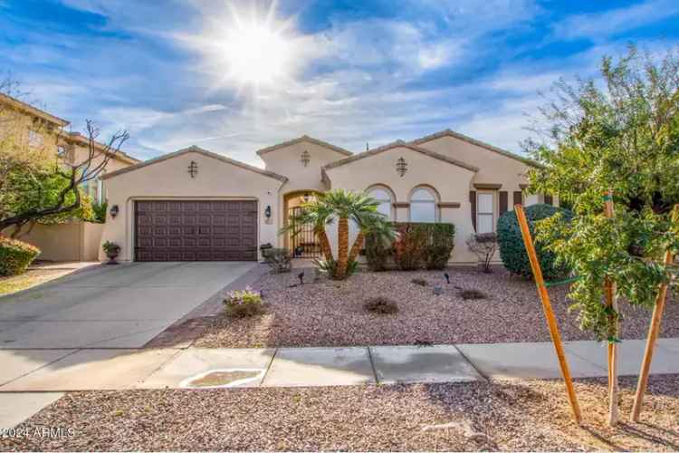 Single-family house For Sale in 4277, East Blue Sage Court, Gilbert, Arizona