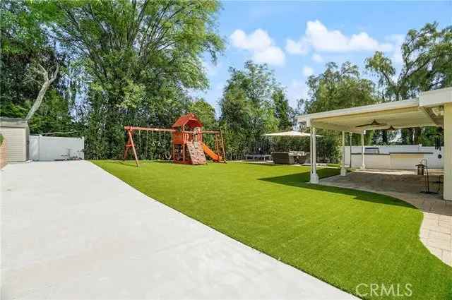 Single-family house For Sale in 7044, Scarborough Peak Drive, Los Angeles, California