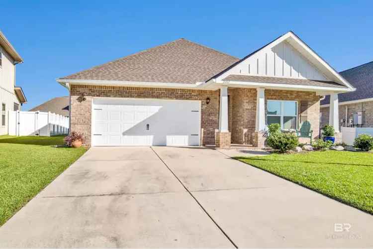 Single-family house For Sale in Daphne, Alabama