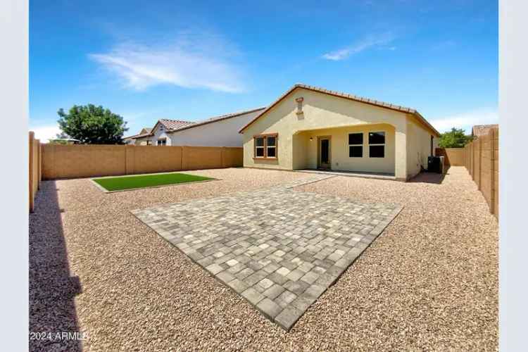 Single-family house For Sale in 311, West Powell Drive, San Tan Valley, Arizona