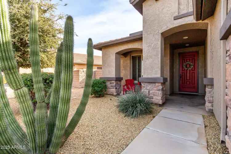 Single-family house For Sale in 157, West Latigo Circle, San Tan Valley, Arizona