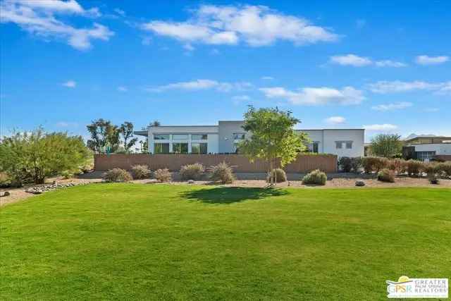 Single-family house For Sale in 1280, Celadon Street, Palm Springs, California