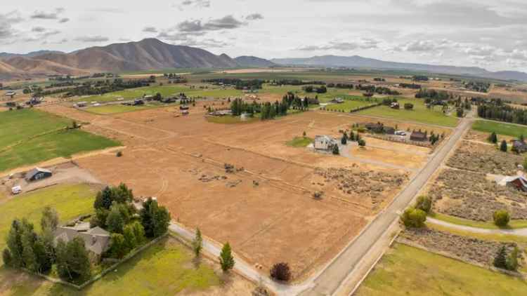 Land For Sale in 114, Quarter Horse Drive, Idaho