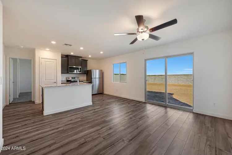 Single-family house For Sale in Casa Grande, Arizona