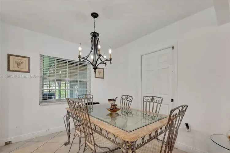 Single-family house For Sale in 150, Southwest 51st Court, Coral Gables, Florida