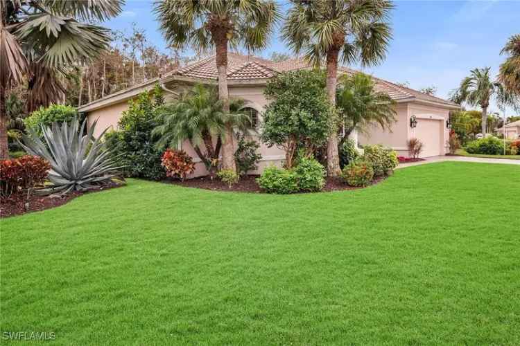 Single-family house For Sale in 12880, Silverthorn Court, Bonita Springs, Florida