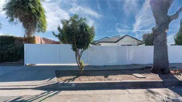 Single-family house For Sale in 15346, Covello Street, Los Angeles, California