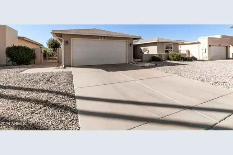 Single-family house For Sale in 26634, South New Town Drive, Sun Lakes, Arizona